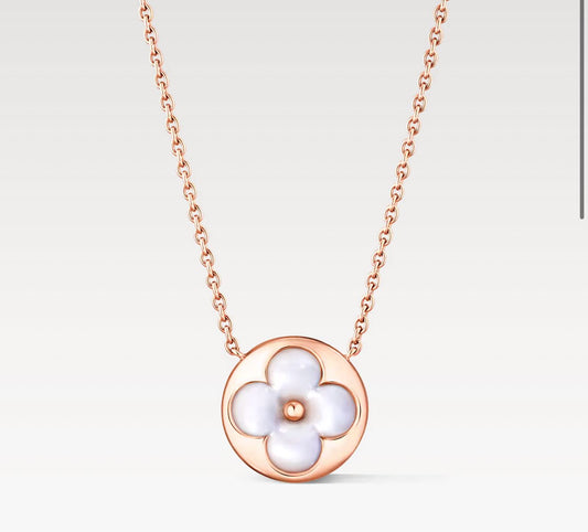 PENDANT WHITE SHELL (18K ROSE GOLD PLATED)